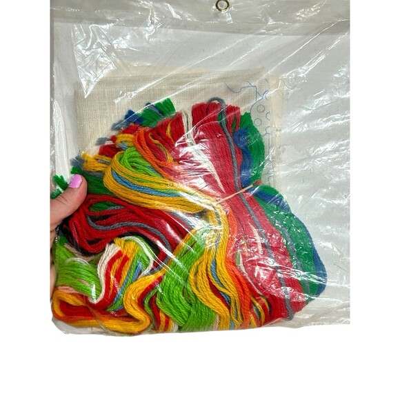 Vtg Christmas Wool Crewel Kit 1980 Kappie Originals Christmas Greetings Elves - Picture 4 of 6